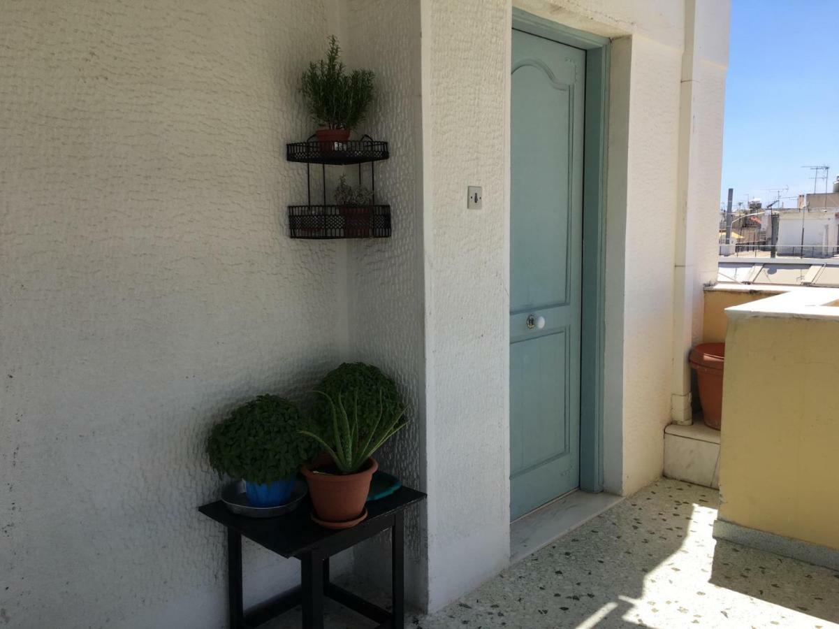 For Harbor Travelers Apartment Piraeus Exterior photo